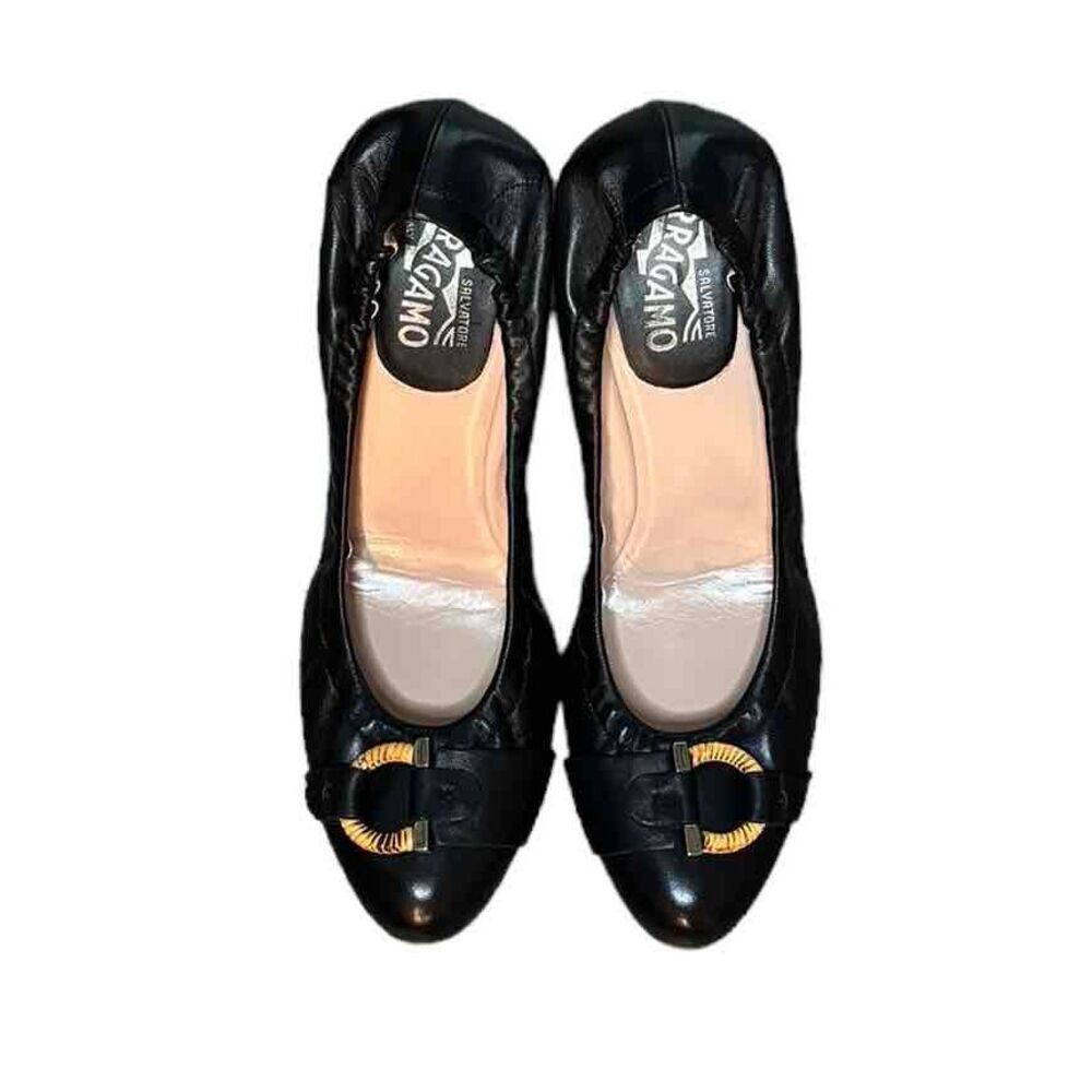 Salvatore Ferragamo Black Leather Scrunch Rattan Buckle Low Heels Vintage Size 9